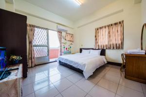 Phòng Có Giường Cỡ Queen Với Phòng Tắm Chung (Queen Room with Shared Bathroom)