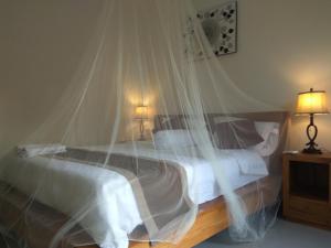 Phòng Giường Đôi Nhìn Ra Núi (Double Room with Mountain View)