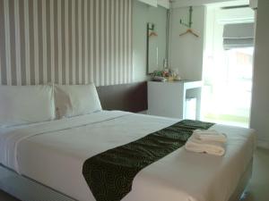 Standard Double Room (No Transfer) room in L42 Hostel Suvarnabhumi Airport