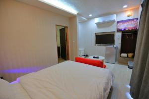 Phòng Giường Đôi Có Ban Công (Double Room with Balcony)
