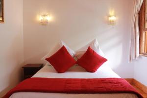 Deluxe Double Room room in Central Hotel Guest House