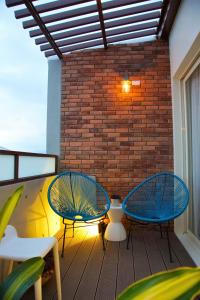 Suite Gia Đình Có Ban Công (Family Suite with Balcony)