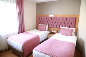 Standart Double or Twin Room room in Hotel Black Pearl