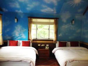 Phòng 4 Người Có Phòng Tắm (Quadruple Room with Bathroom)