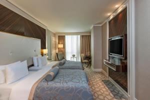 Deluxe Room with 2 Single Beds room in Elite World Business Hotel