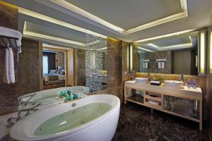 1-Bedroom Club Executive Suite
