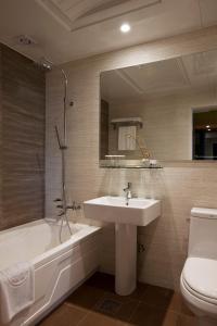 Phòng Standard giường đôi (Standard Double Room)