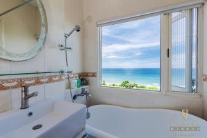 Phòng 4 Người Nhìn Ra Biển (Quadruple Room with Sea View)