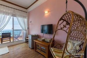 Phòng Deluxe Giường Đôi Với Ban Công và Tầm Nhìn Ra Biển (Deluxe Double Room with Balcony and Sea View)
