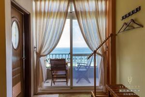 Phòng 4 Người Nhìn Ra Biển (Quadruple Room with Sea View)