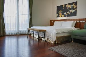 Phòng Có Giường Cỡ King Với Ban Công (King Room with Balcony)