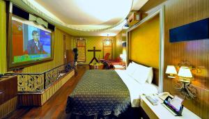 Phòng Deluxe Giường Đôi Có Bồn Tắm (Deluxe Double Room with Bath)