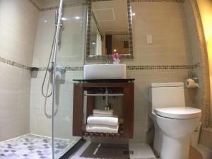 Phòng Hai Giường Đơn Loại Sang (Deluxe Twin Room)