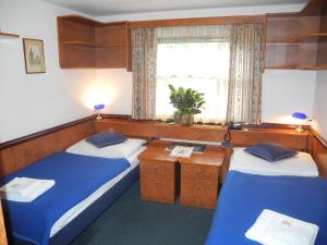 Twin Room for Single Use room in Admiral Botel
