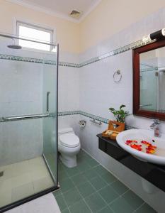 Villa hướng vườn (Garden View Villa)
