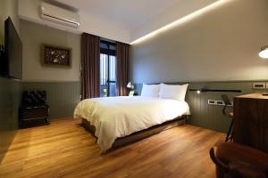 Phòng Giường Đôi Hạng Tiết kiệm (Economy Double )