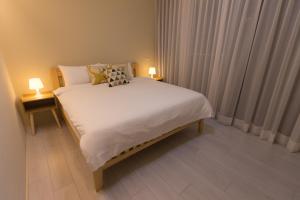 Phòng Giường Đôi Có Ban Công (Double Room with Balcony)