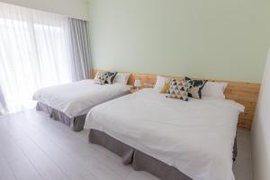 Phòng 4 Người Có Ban Công (Quadruple Room with Balcony)