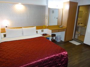 Phòng Tiêu Chuẩn Giường Đôi (Standard Double Room)