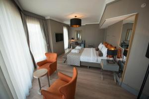 Queen Suite with Sea View room in Manesol Old City Bosphorus