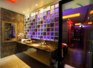 Phòng Đôi Loại Sang (Deluxe Double Room)