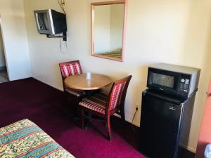 Standard Double Room room in Sands motel