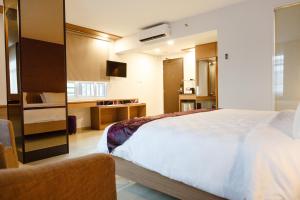 Phòng Đôi Loại Sang (Deluxe Double Room)