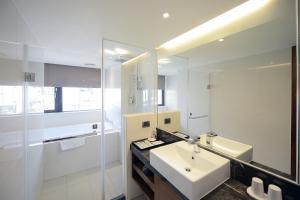 Phòng Loại Sang Giường Đôi (Deluxe Double Room)