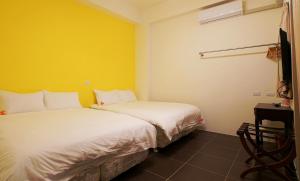 Phòng 4 Người Có Ban Công (Quadruple Room with Balcony)