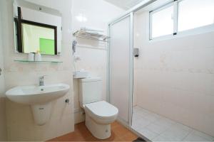 Phòng Giường Đôi Có Ban Công (Double Room with Balcony)