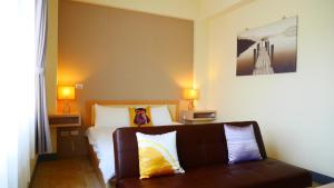 Phòng Giường Đôi Có Phòng Tắm Riêng (Double Room with Private Bathroom)