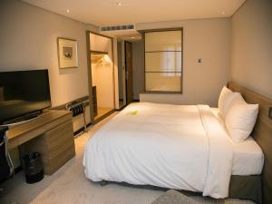 Phòng Thương gia giường đôi (Business Double Room)