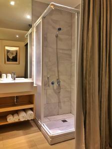 Phòng Deluxe 4 người (Deluxe Quadruple Room)