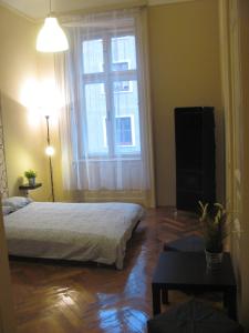 Large Apartment room in Synagouge Astoria Guest House