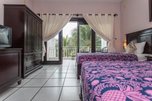 Phòng Superior 2 Giường Đơn Với Tầm Nhìn Ra Hồ Bơi Và Vườn (Twin Superior Garden with Pool View)