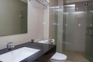 Deluxe giường đôi Hướng phố (Deluxe Double City View)
