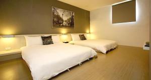 Phòng Tiêu Chuẩn 4 Người (Standard Quadruple Room)