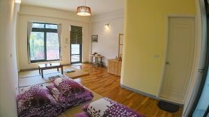 Phòng Giường Đôi Nhìn Ra Núi (Double Room with Mountain View)