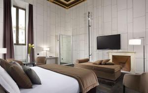  Executive Suite room in Piazza Del Gesu' Luxury Suites