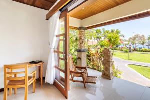 Phòng Super Deluxe nhìn ra Biển (Super Deluxe Sea View)