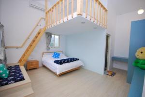 Phòng Tiêu Chuẩn 4 Người (Standard Quadruple Room)