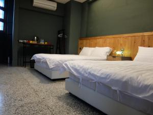 Phòng Tiêu Chuẩn 4 Người (Standard Quadruple Room)
