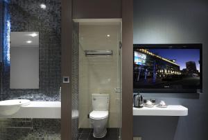 Phòng cho 4 người Không Có Cửa Sổ (Quad No Window)