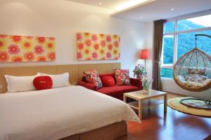 Phòng Giường Đôi Nhìn Ra Núi (Double Room with Mountain View)