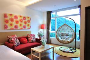 Phòng Giường Đôi Nhìn Ra Núi (Double Room with Mountain View)