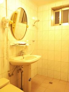 Phòng Tiêu chuẩn 4 người (Standard Quadruple Room)