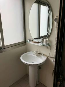 Phòng Standard giường đôi (Standard Double Room)