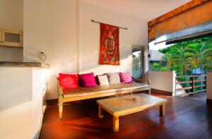 Suite 2 Phòng Ngủ (Two-Bedroom Suite)