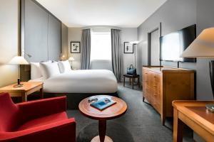 Classic Queen Room with View room in Pullman Paris La Défense