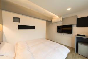 Phòng Giường Đôi có Ban công và Nhìn ra Biển (Double Room with Balcony and Sea View)